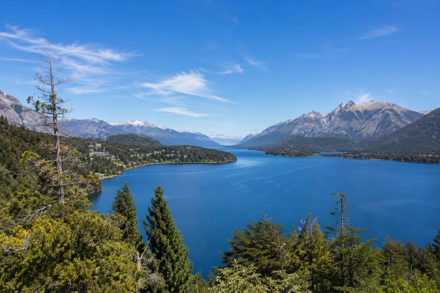 Vista de la Patagonia argentina — oportunidad para glamping de yurtas
